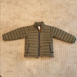 Patagonia Down Sweater. Boys Medium